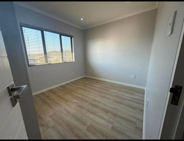 2 BEDROOM PROPERTY TO RENT IN HAYFIELDS